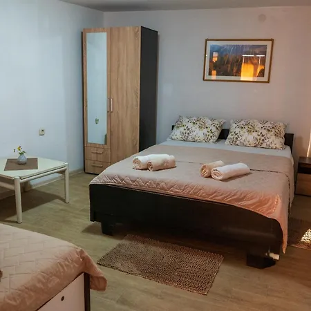 Pensionat Blue Bay Trpejca